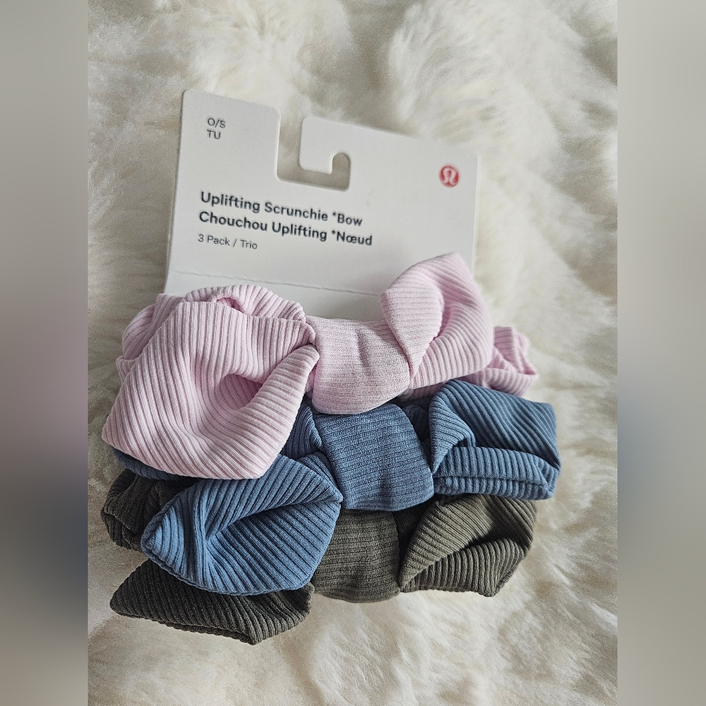 NWT Lululemon Uplifting Scrunchie With Bow 3 Pack Pink, Utility Blue,Carbon Dust